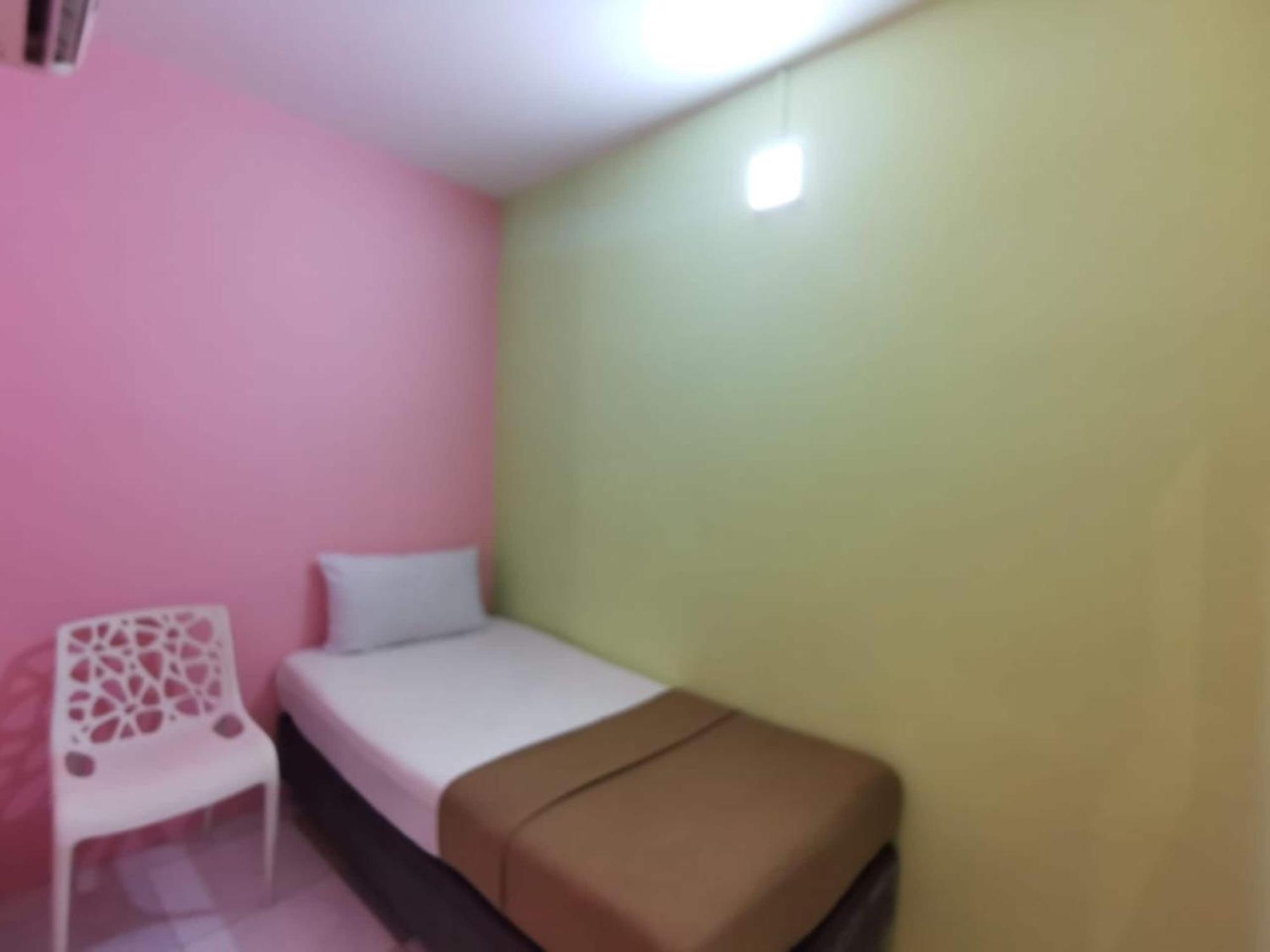 Super Oyo 90086 My Seven Days Inn Johor Bahru Zewnętrze zdjęcie