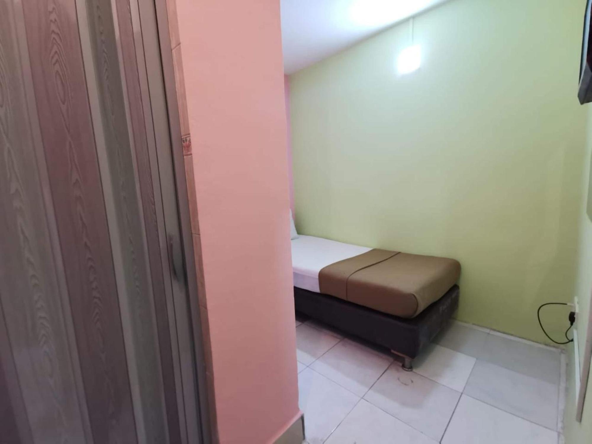 Super Oyo 90086 My Seven Days Inn Johor Bahru Zewnętrze zdjęcie