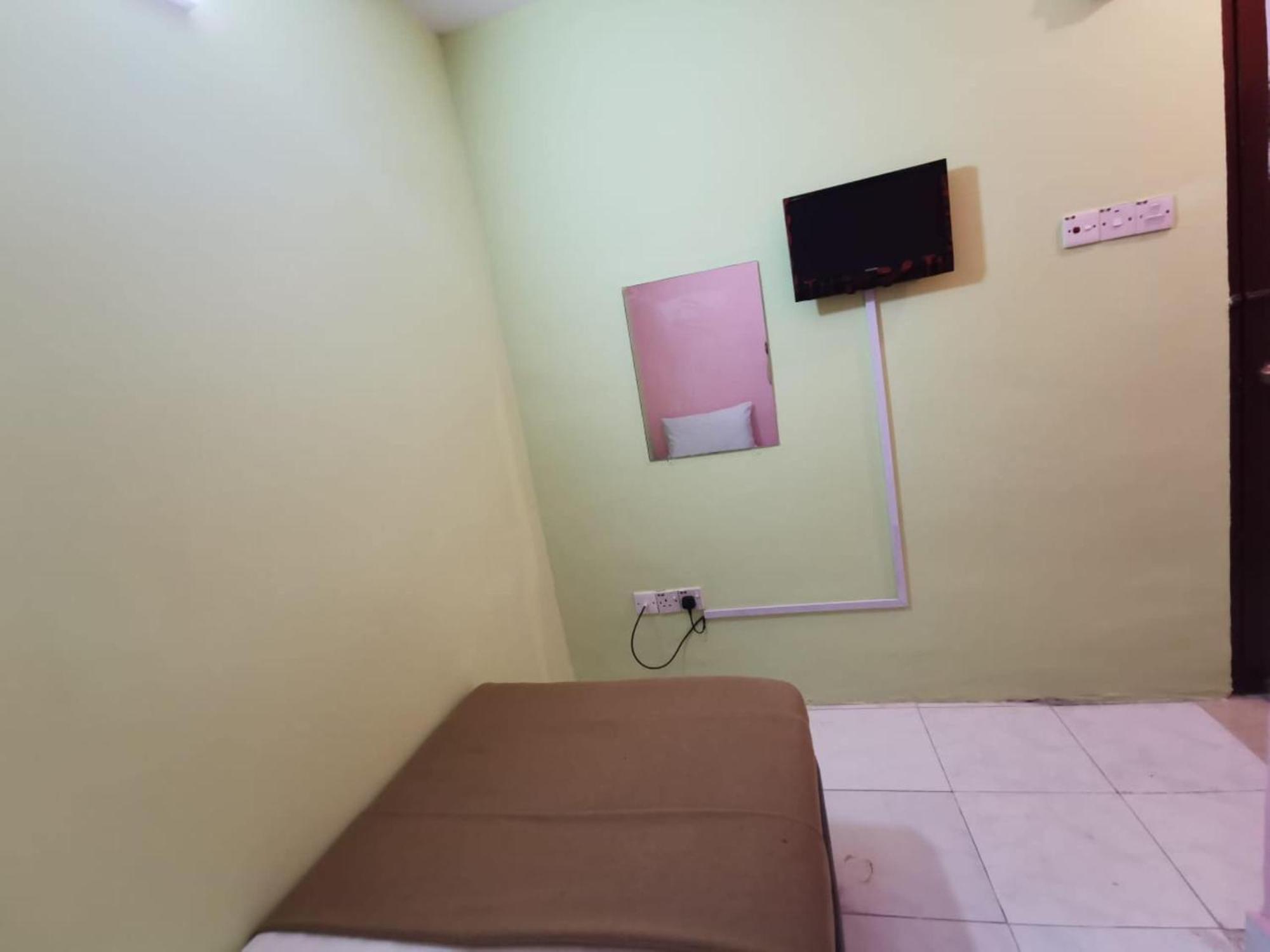 Super Oyo 90086 My Seven Days Inn Johor Bahru Zewnętrze zdjęcie