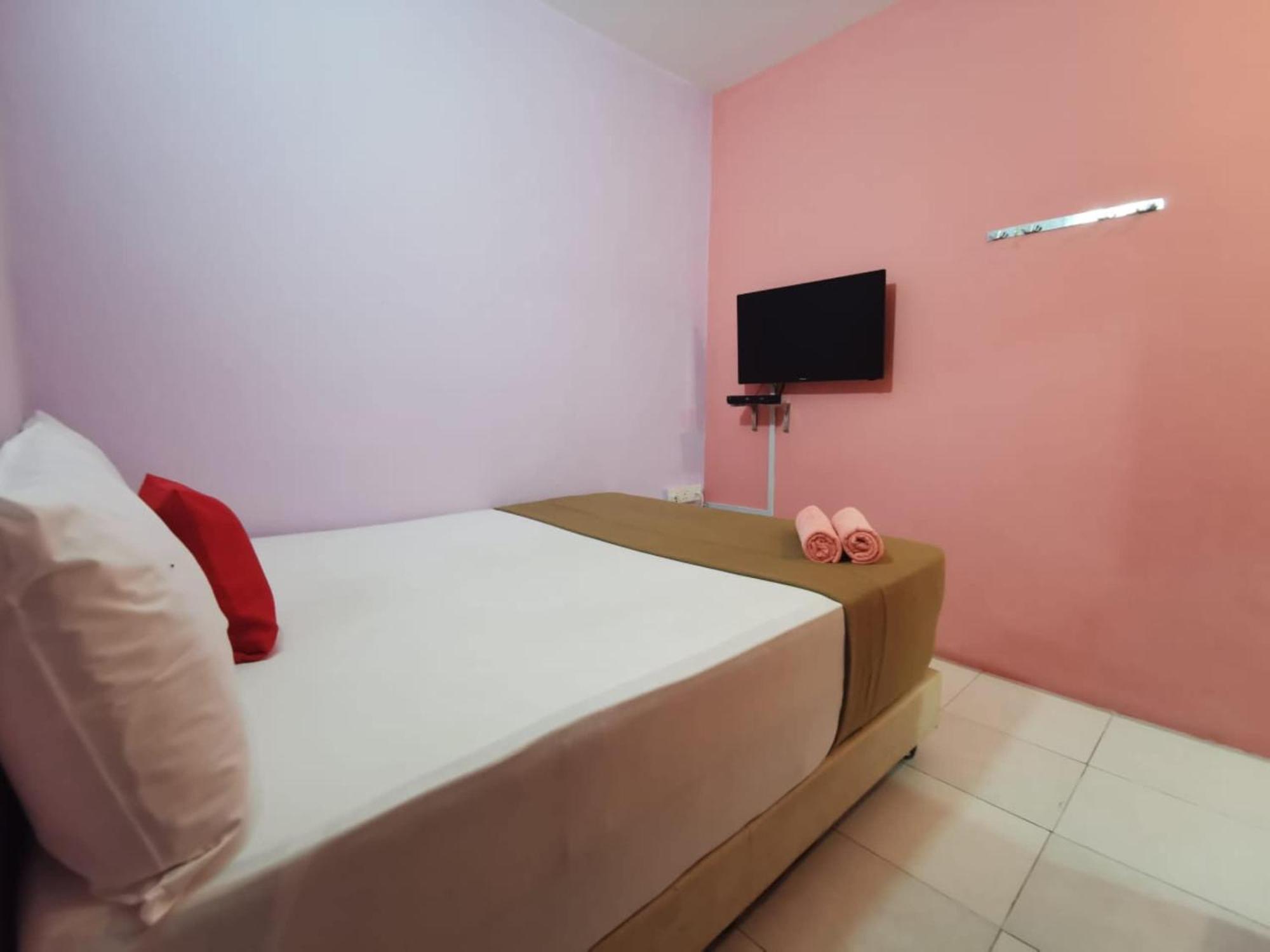 Super Oyo 90086 My Seven Days Inn Johor Bahru Zewnętrze zdjęcie